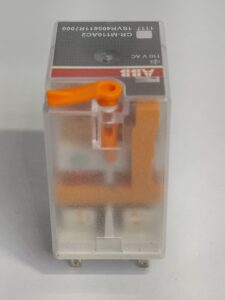 CR-M110AC2 ABB RELAY 8 PINES