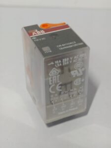CR-M110AC3 ABB RELAY 11 PINES